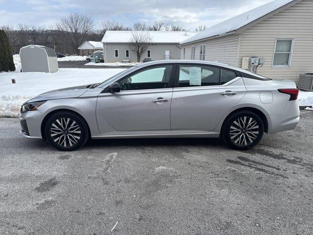 2024 Nissan Altima 2.5 SV Sedan