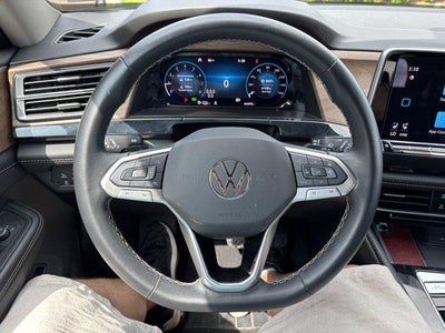 2025 Volkswagen Atlas 2.0T SE w/Technology 4MOTION