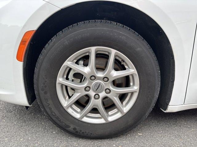 2024 Chrysler Pacifica Touring L FWD