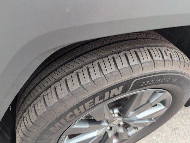2026 Toyota RAV4 XLE Premium AWD (Natl)