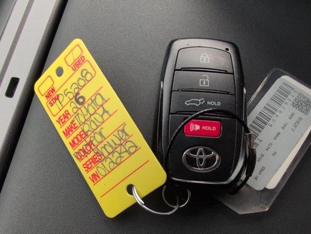 2026 Toyota RAV4 XLE Premium AWD (Natl)