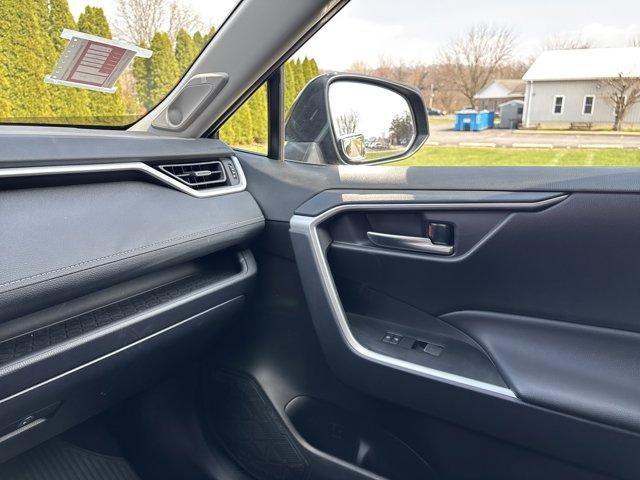 2025 Toyota RAV4 XLE Premium AWD (Natl)