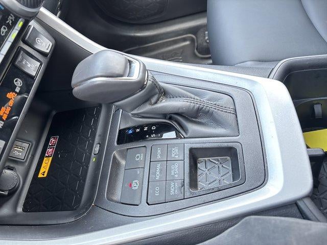 2025 Toyota RAV4 XLE Premium AWD (Natl)