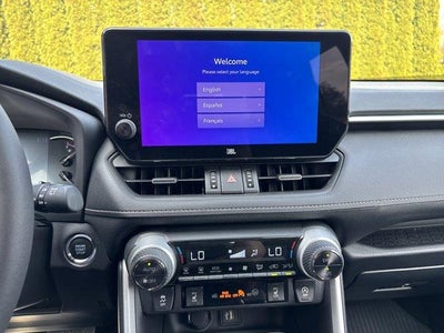 2025 Toyota RAV4 XLE Premium AWD (Natl)