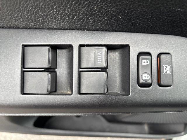 2016 Toyota RAV4 AWD 4dr LE (Natl)