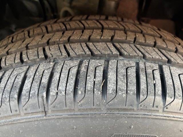 2019 Toyota RAV4 LE AWD (Natl)