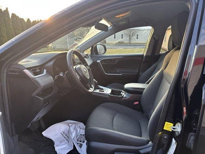 2019 Toyota RAV4 LE AWD (Natl)