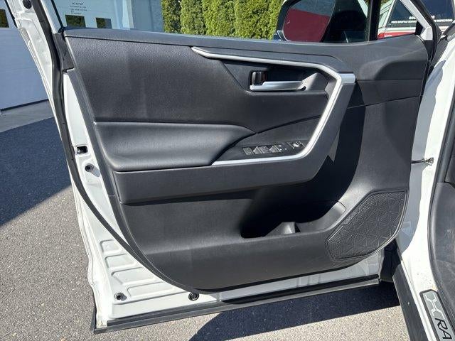 2025 Toyota RAV4 XLE AWD (Natl)