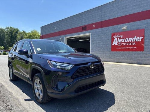 2025 Toyota RAV4 XLE AWD (Natl)