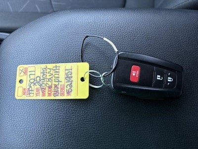 2025 Toyota RAV4 XLE AWD (Natl)
