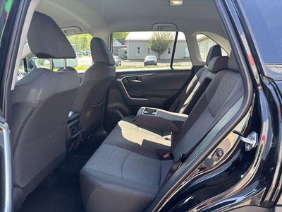 2025 Toyota RAV4 XLE AWD (Natl)