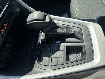 2025 Toyota RAV4 XLE AWD (Natl)