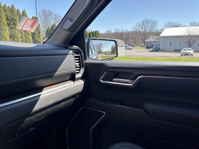 2025 GMC Sierra 1500 Crew Cab Short Box 4-Wheel Drive SLT