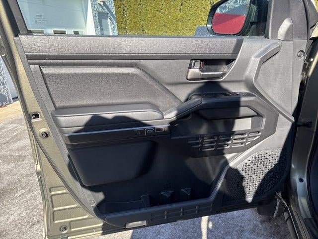 2026 Toyota Tacoma 4WD 4WD TRD Sport Double Cab 5' Bed AT (Natl)