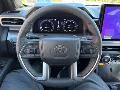 2026 Toyota Tacoma 4WD 4WD TRD Sport Double Cab 5' Bed AT (Natl)