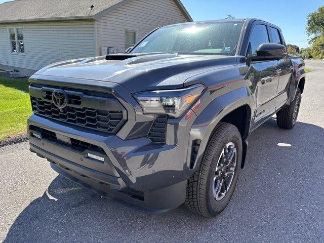 2026 Toyota Tacoma 4WD 4WD TRD Sport Double Cab 5' Bed AT (Natl)