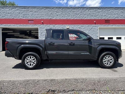 2025 Toyota Tacoma 4WD 4WD SR5 Double Cab 5' Bed AT (GS)