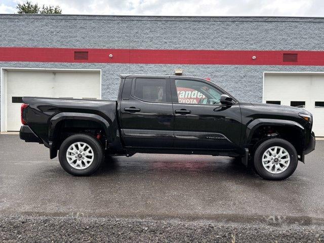 2026 Toyota Tacoma 4WD 4WD SR5 Double Cab 5' Bed AT (GS)