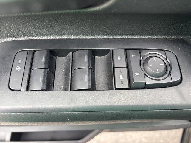 2025 Toyota Tacoma 4WD 4WD SR5 Double Cab 5' Bed AT (GS)