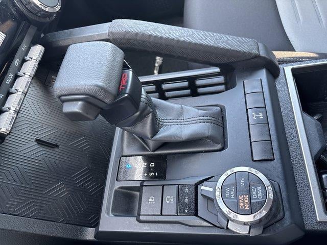 2025 Toyota Tacoma 4WD 4WD SR Double Cab 5' Bed MT (Natl)