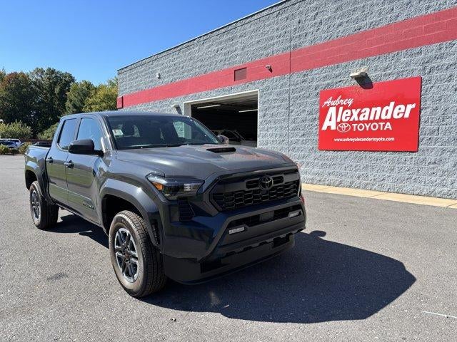 2026 Toyota Tacoma 4WD 4WD TRD Sport Double Cab 5' Bed AT (Natl)