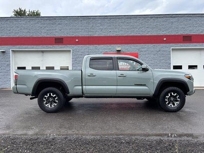 2023 Toyota Tacoma 4WD 4WD TRD Off Road Double Cab 6' Bed V6 AT (Natl)