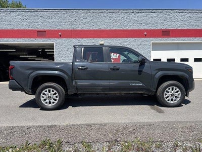 2025 Toyota Tacoma 4WD 4WD SR5 Double Cab 5' Bed AT (GS)