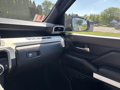 2024 Toyota Tacoma 4WD 4WD TRD Off Road Double Cab 5' Bed AT (Natl)
