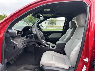2026 Toyota Tacoma 4WD 4WD Limited Double Cab 5' Bed AT (Natl)