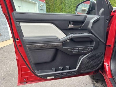 2026 Toyota Tacoma 4WD 4WD Limited Double Cab 5' Bed AT (Natl)