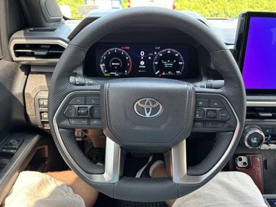 2026 Toyota Tacoma 4WD 4WD Limited Hybrid Double Cab 5' Bed AT (Natl)