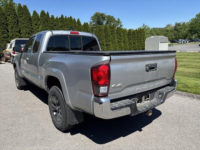 2022 Toyota Tacoma 4WD 4WD SR5 Access Cab 6' Bed I4 AT (Natl)
