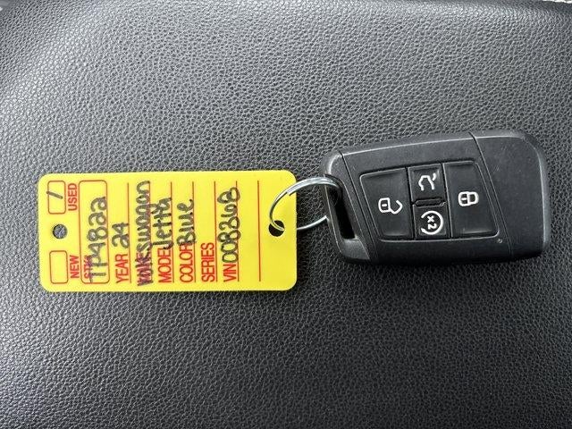 2024 Volkswagen Jetta SE Auto