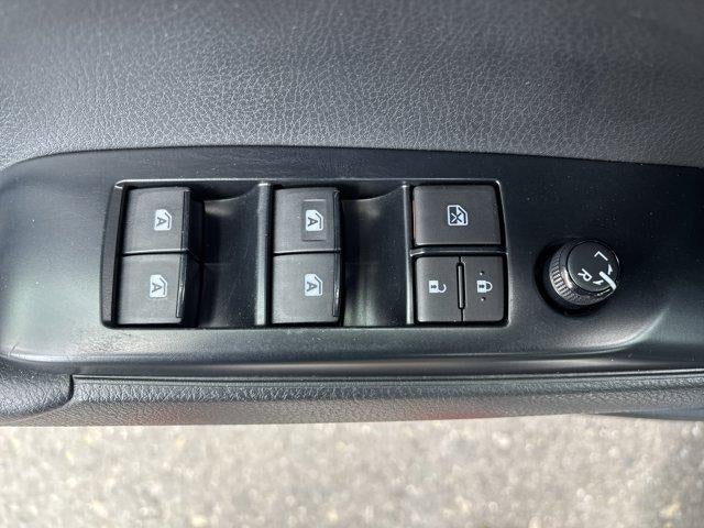 2020 Toyota Camry LE Auto (SE)