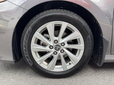 2024 Toyota Camry LE Auto (SE)