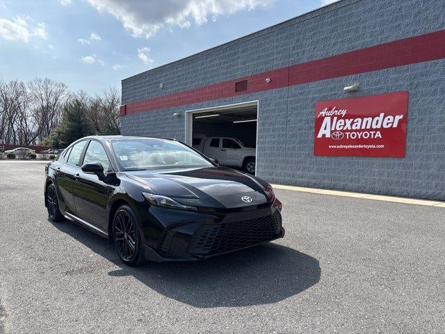 2026 Toyota Camry SE (SE)
