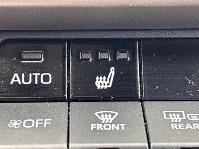 2025 Toyota Camry LE (SE)