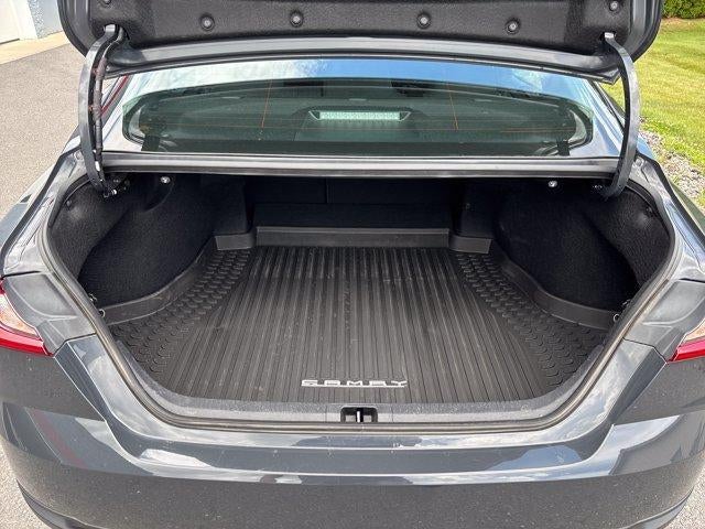 2025 Toyota Camry LE (SE)