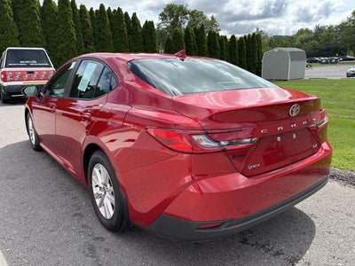 2025 Toyota Camry LE (SE)