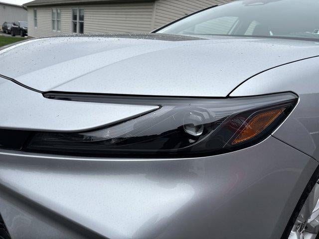 2025 Toyota Camry LE (SE)