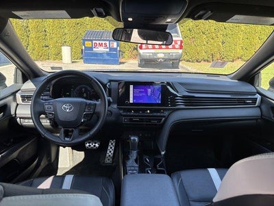2025 Toyota Camry SE (SE)