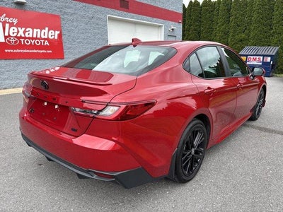 2026 Toyota Camry SE AWD (Natl)