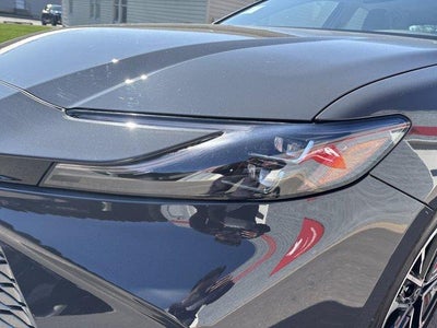 2025 Toyota Camry XLE AWD (Natl)