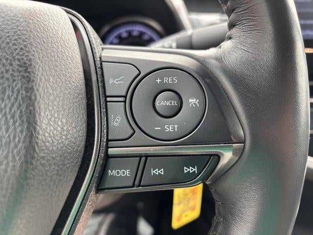 2024 Toyota Camry SE Auto (SE)