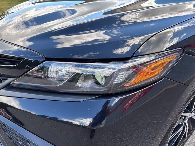2024 Toyota Camry SE Auto (SE)