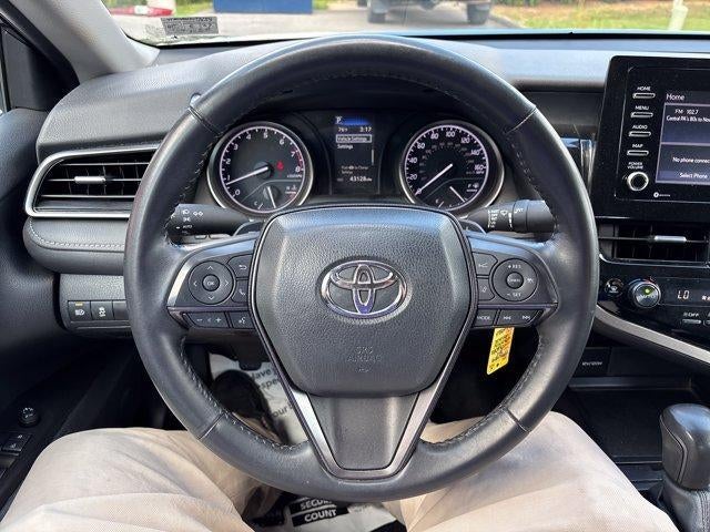 2024 Toyota Camry SE Auto (SE)