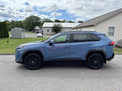 2022 Toyota RAV4 Hybrid SE AWD (Natl)
