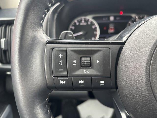 2025 Nissan Pathfinder SL 4WD