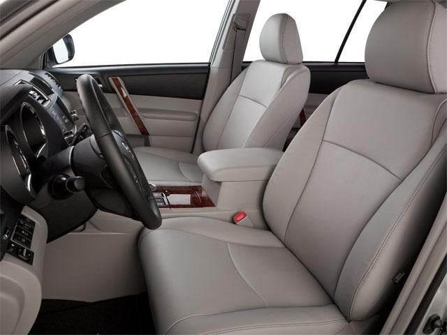 2013 Toyota Highlander 4WD 4dr V6 SE (Natl)