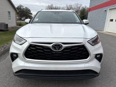 2022 Toyota Highlander XLE AWD (Natl)